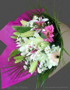gerberas y lirios