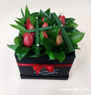 Caja con Tulipanes