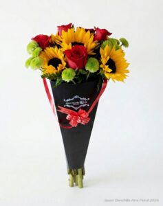 Rosas y girasoles