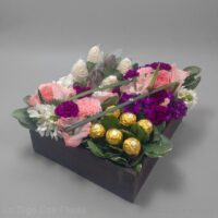 Caja con flores y fresas san pedro montes de oca