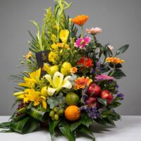 Diseño con frutas y flores en san pedro
