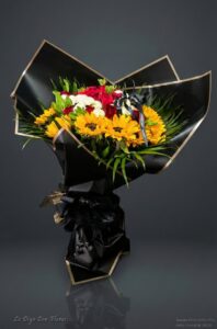 Buchón de Girasoles y rosas